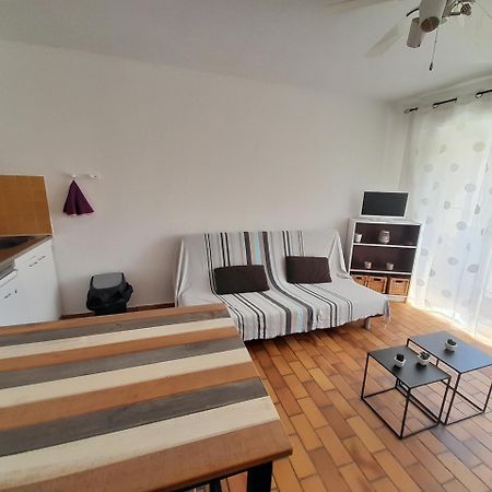 Au Calme A 2Min Mer Parking Balcon Wifi Clim! Six-Fours-les-Plages Bagian luar foto