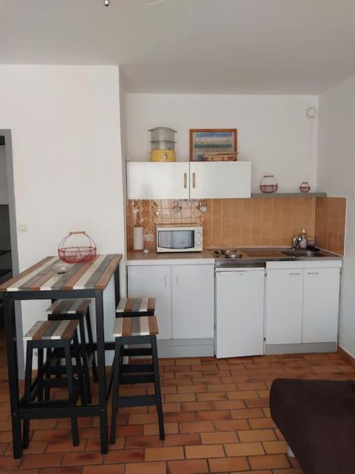 Au Calme A 2Min Mer Parking Balcon Wifi Clim! Six-Fours-les-Plages Bagian luar foto